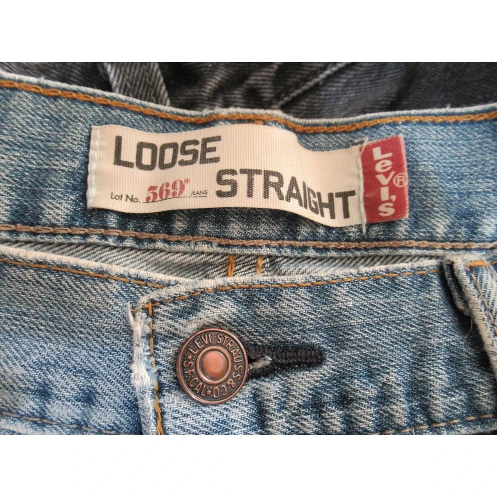 Levis levi 569
